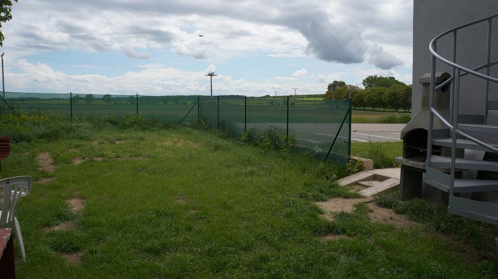 Ubytovací areál Rouchovany Esterno foto